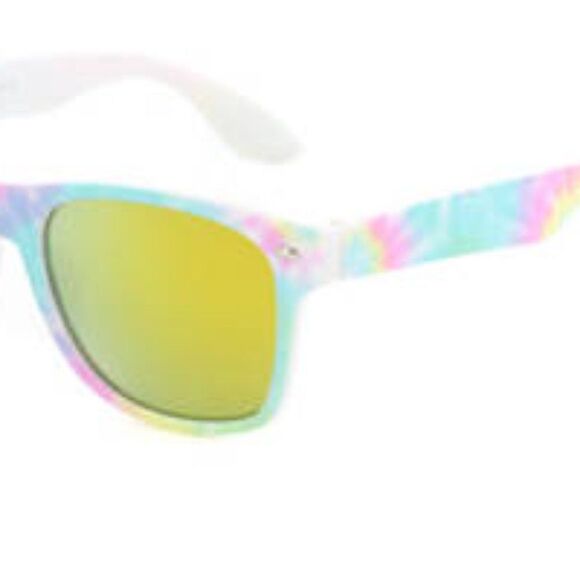TRUE CRAFT Tie Dye Wayfarer Sunglasses UPC: 0787511046092 - Picture 2 of 3